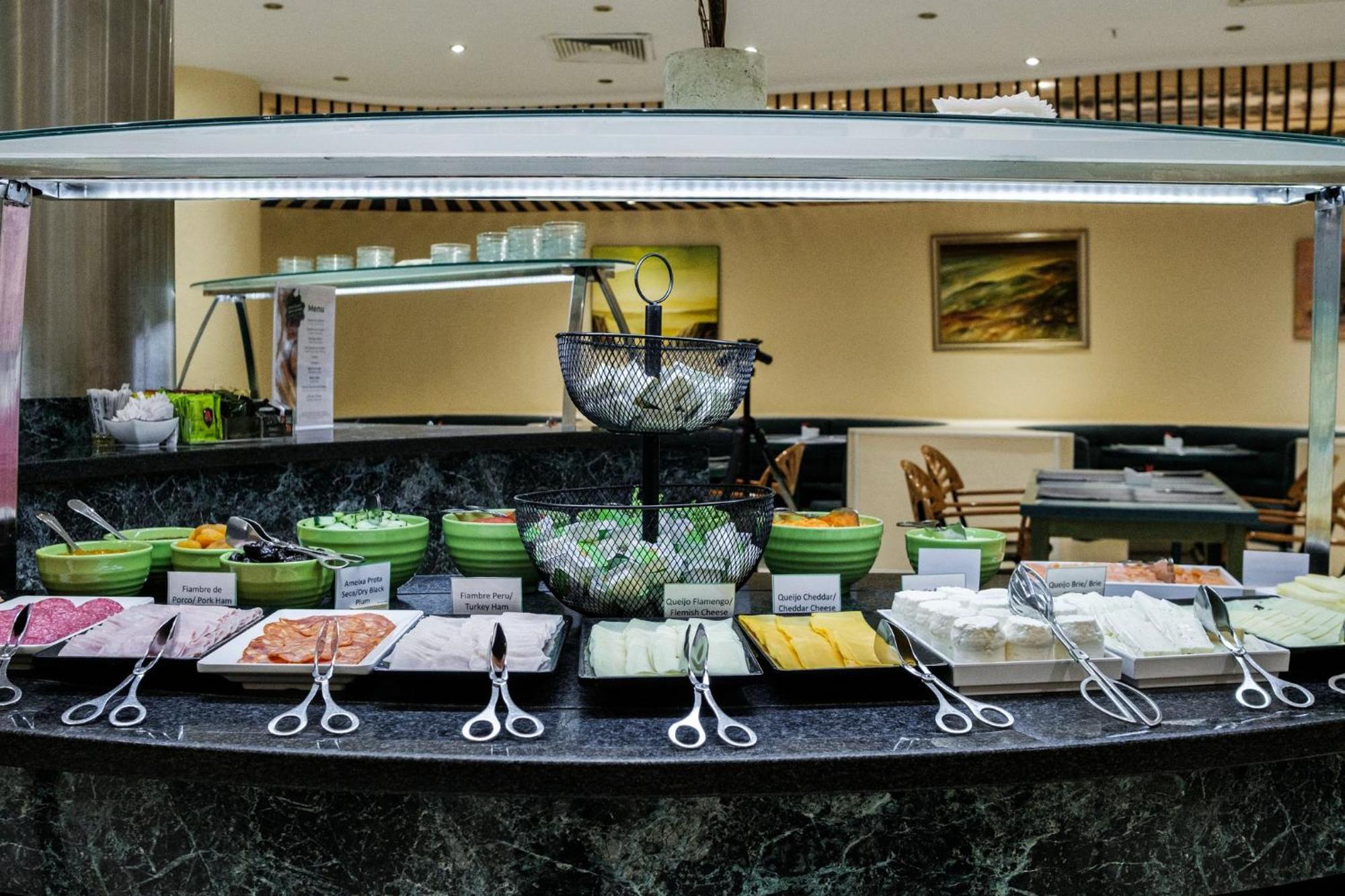 Lisbon-continental By Ihg Lizbona