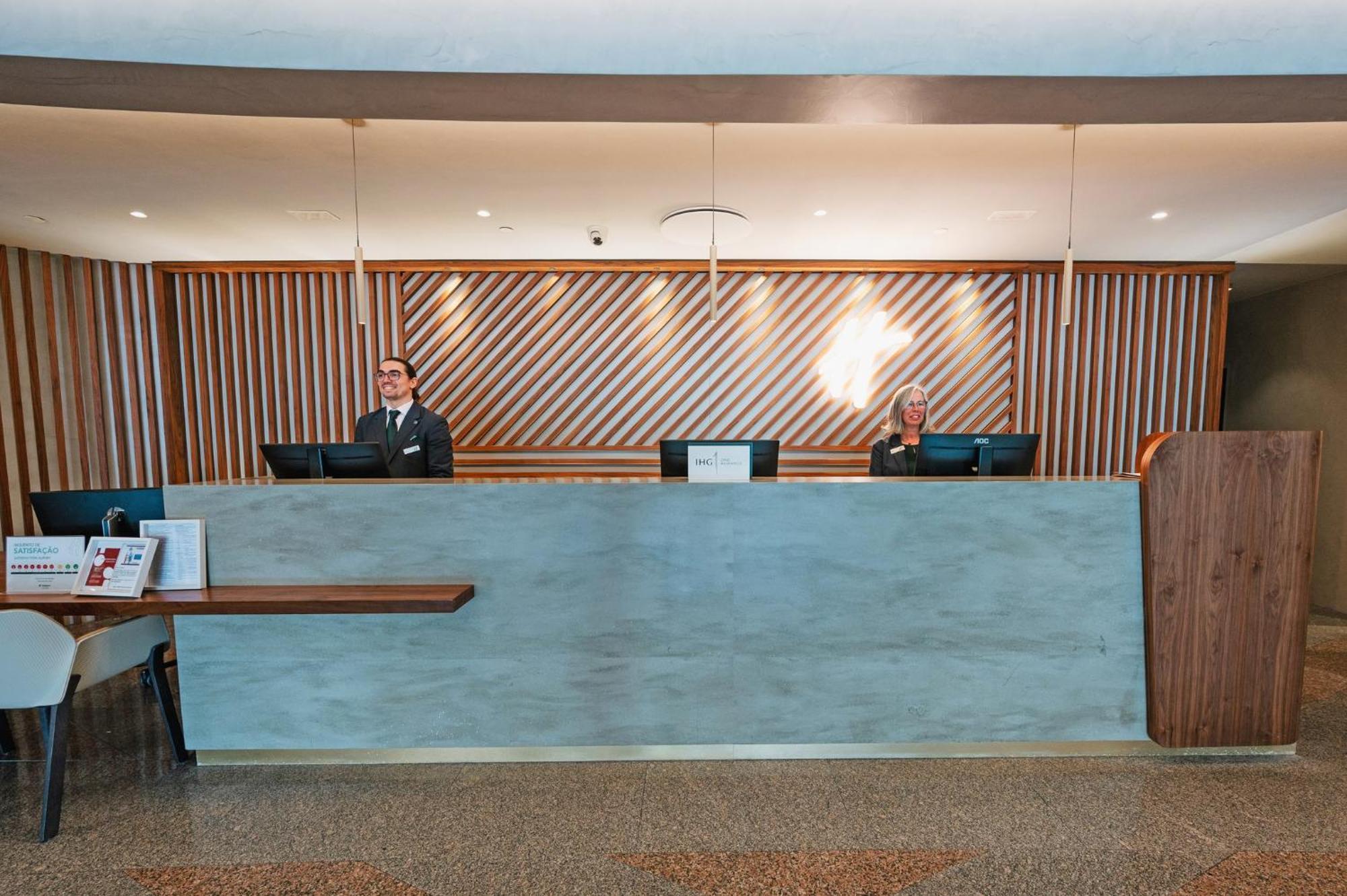 Lisbon-continental By Ihg Hotel 4*