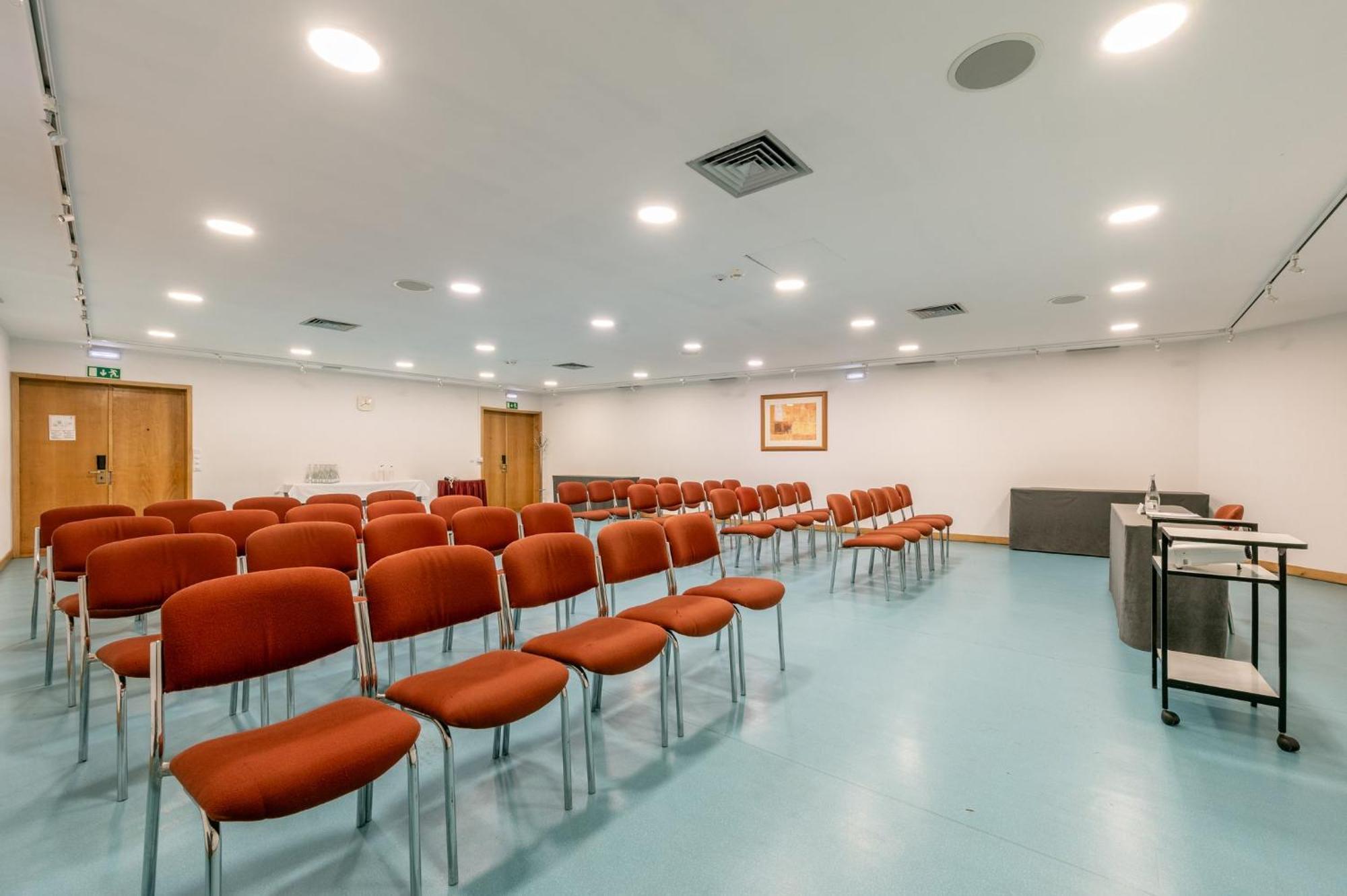 Lisbon-continental By Ihg Lisboa
